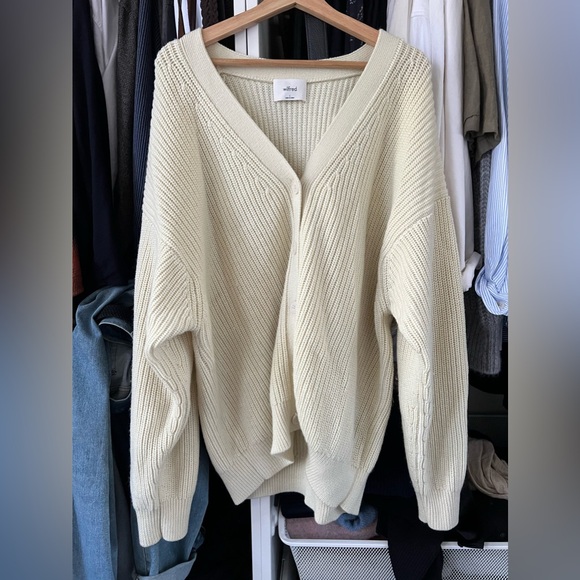 Aritzia Sweaters - Aritzia Wilfred Storybook Cardigan